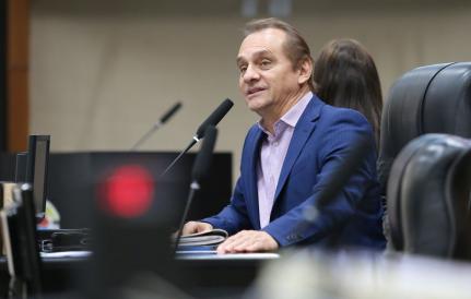 Wilson diz que vai cobrar prisão de vereadores ligados a facção
