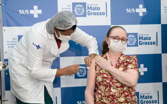MT terá vacinado só 18,4% da população até dezembro se seguir o ritmo atual de campanha