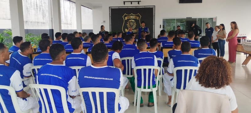 Detentos do Ferrugem são certificados em três cursos do programa Ser Família Capacita