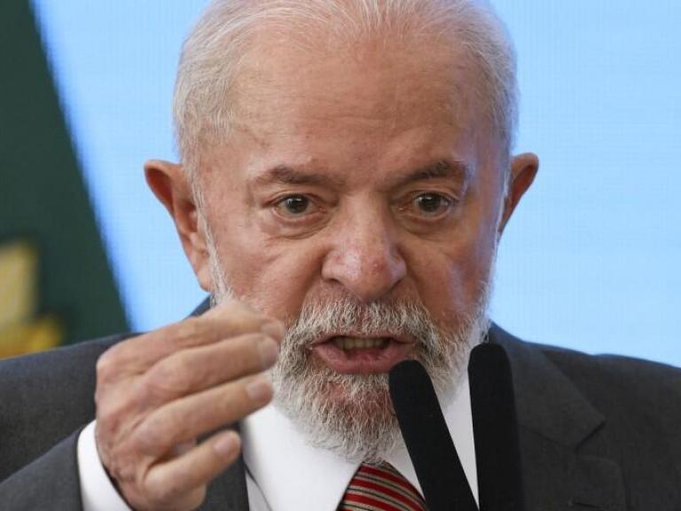 Presidente Lula evolui bem no pós-operatório