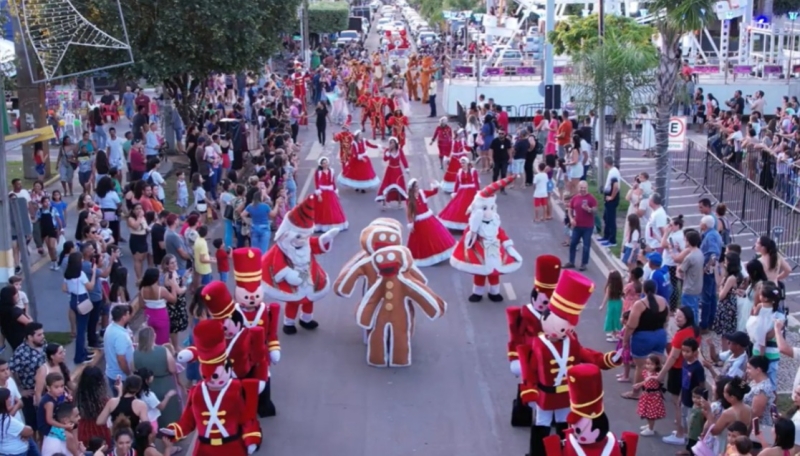 Amanhã (14) tem Parada de Natal com casal Noel e personagens infantis
