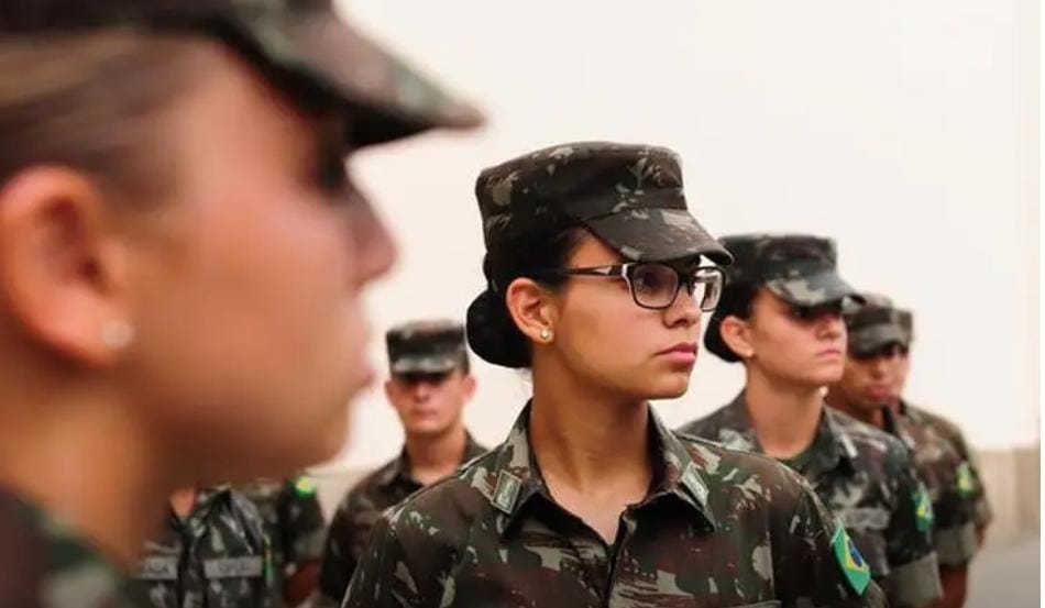 Forças Armadas iniciam alistamento voluntário feminino