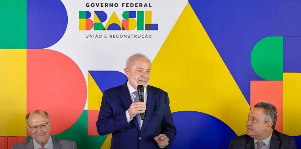 Prioridade do governo em 2025 é baratear os alimentos, diz Lula