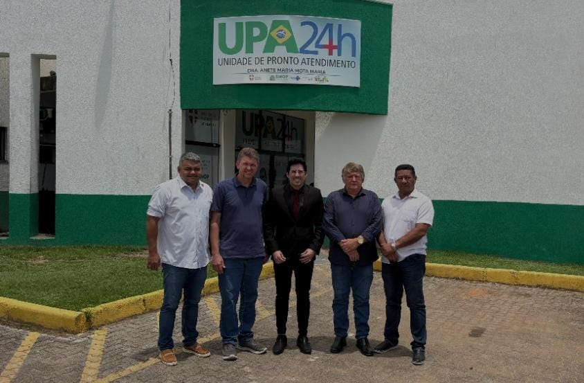 Comissão de Saúde da Câmara de Sinop vistoria UPA e cobra salário dos servidores
