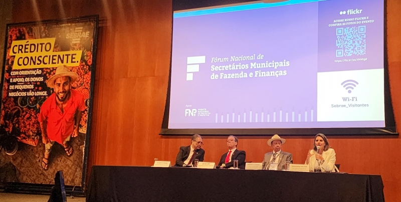 Em evento nacional, prefeito destaca desenvolvimento de Sinop e relevância da gestão fiscal