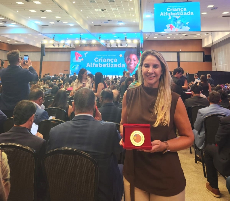 Sinop conquista SELO OURO de alfabetização em premiação nacional