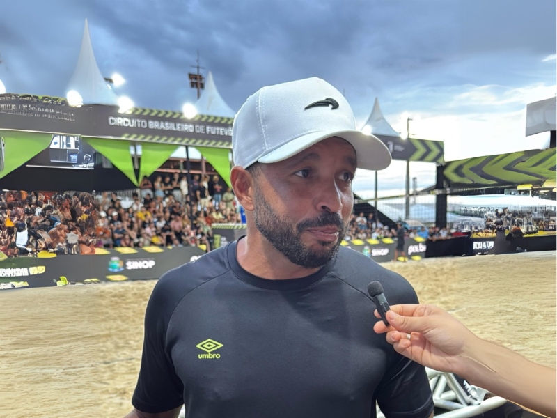 Sinop encanta tetracampeão mundial