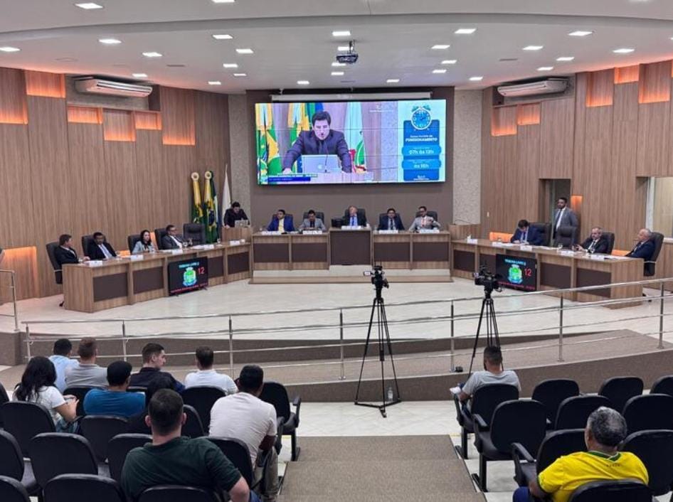 Câmara de vereadores aprova equiparação salarial de servidores da Saúde em Sinop