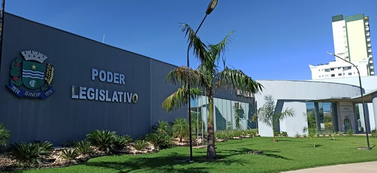 Durante Sessão vereadores aprovam o aumento de parlamentares de15 para 19 vereadores em SINOP