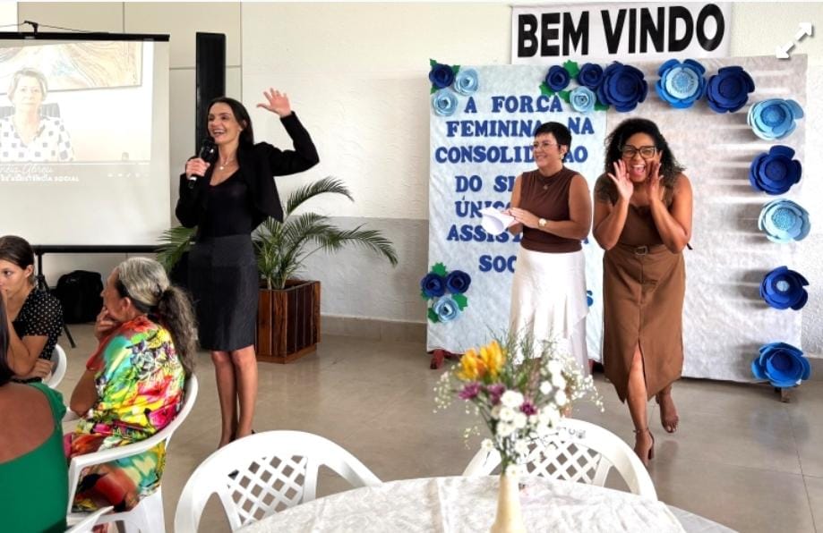 Encontro entre mulheres dos CRAS debate a força feminina na consolidação do SUAS