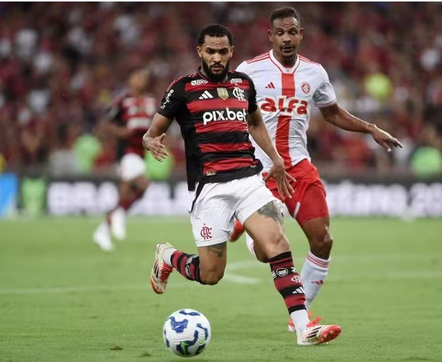 Flamengo sofre por má pontaria empata em 1x1 , mas solução para Filipe Luís chega em abril