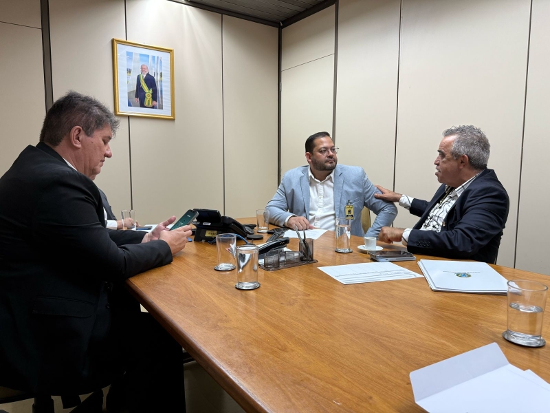 Vice-prefeito Paulinho Abreu e secretário de Saúde buscam recursos em Brasília para fortalecer a infraestrutura da saúde em Sinop