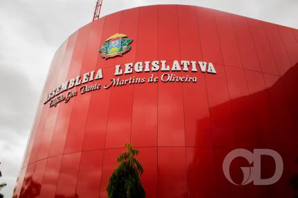 Ministro mantém anulada estabilidade de servidora não concursada da AL