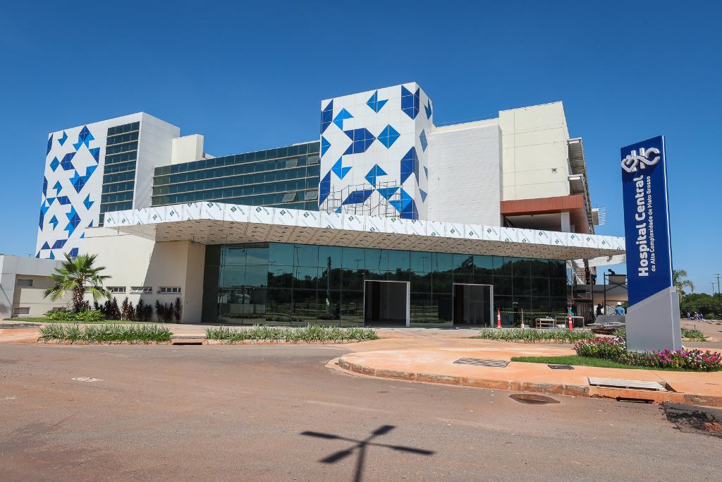 Governo de MT apresenta a deputados estaduais como Hospital Central irá funcionar