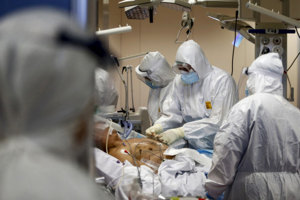 MT tem 3,4 mil novos casos em 24h e bate recorde de contágios