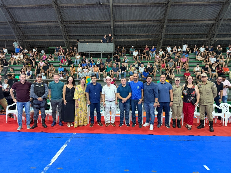 Mais de 1,2 mil atletas participam da abertura dos Jogos Estudantis de Sinop