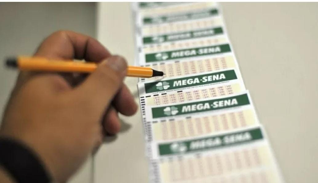Mega-Sena acumula novamente e prêmio principal vai para R$ 100 milhões