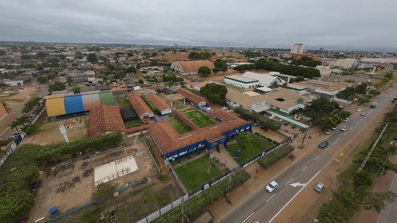 Estacionamento em frente à Escola São Vicente de Paula passa a ser exclusivo para embarque e desembarque