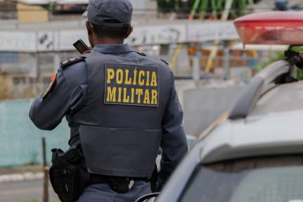 PM demitido por ato obsceno tenta voltar à polícia e juiz nega
