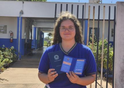 Estudante de Sinop é selecionada entre 5.498 alunos para representar MT no Programa Jovem Senador