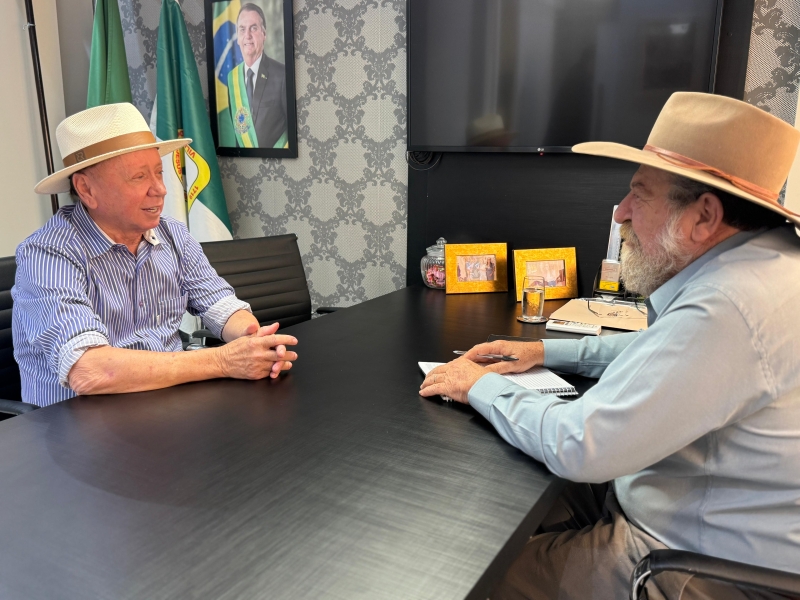 Saúde: prefeito viabiliza mais de R$ 9,5 milhões em emendas com deputado Nelson Barbudo