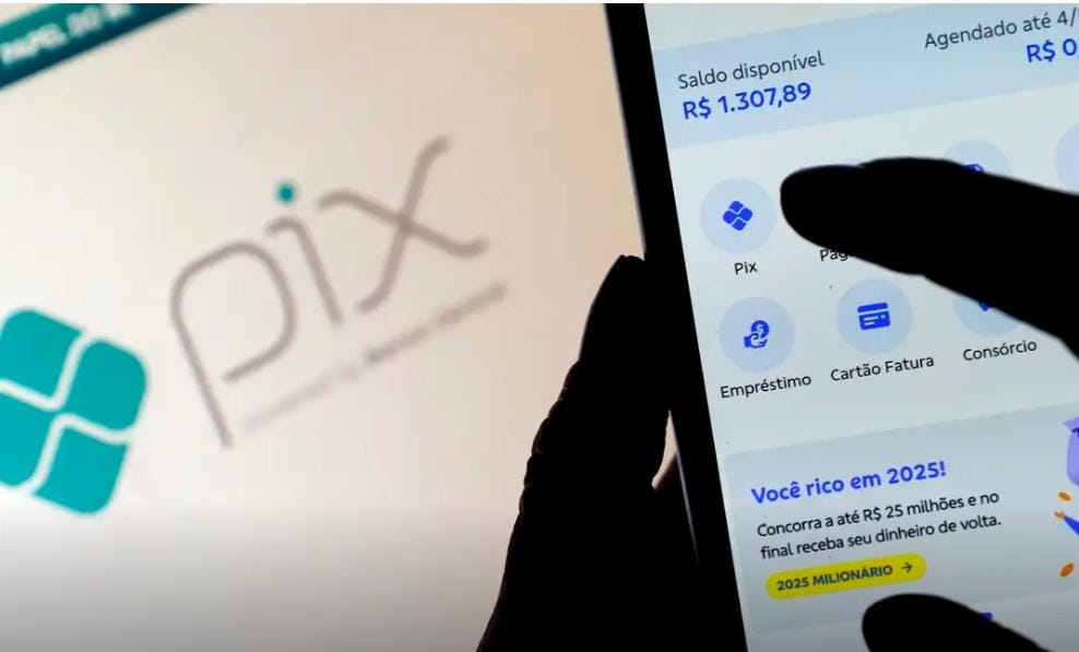 Estados Unidos monitoram Pix desde 2022