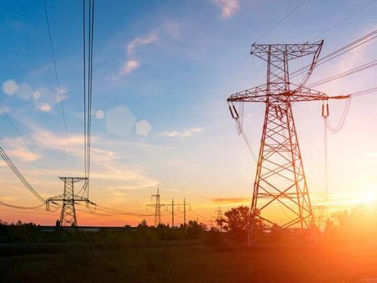 Conta de luz terá bandeira tarifária vermelha patamar 2 em agosto