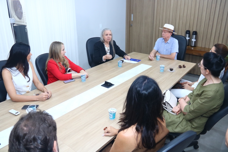 Prefeito de Sinop recebe desembargadora e apoia projeto educativo contra violência de gênero