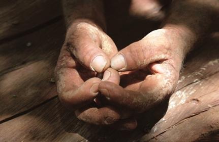 Garimpos concentram vítimas de tráfico humano no Estado e coordenadora alerta para promessas boas demais