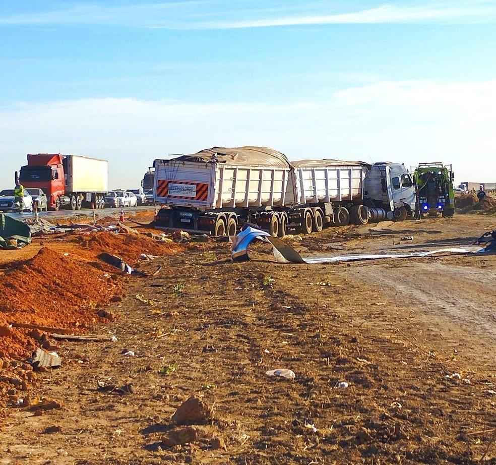 Politec é mobilizada para identificações e perícias em colisão que resultou 11 óbitos na BR-163