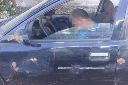 Acusado de atropelar criança é encontrado dormindo no carro