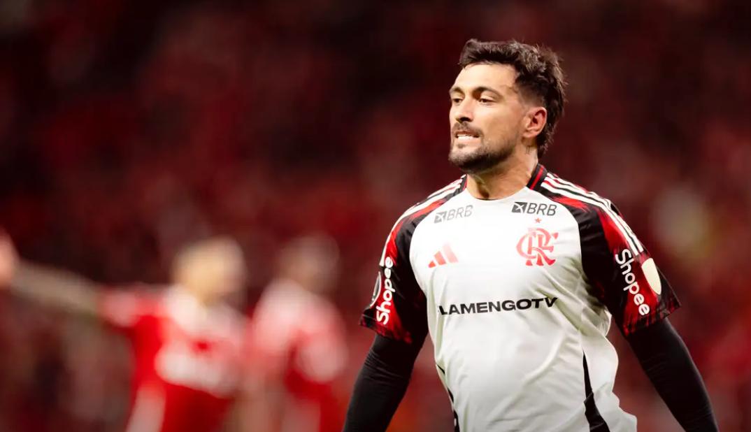 Flamengo volta a derrotar o Internacional e avança na Libertadores