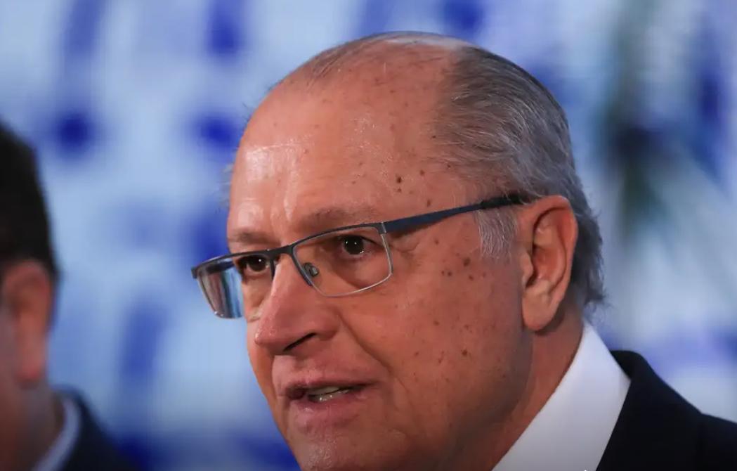 Alckmin: tarifaço de Trump afeta 3,3% das exportações brasileiras