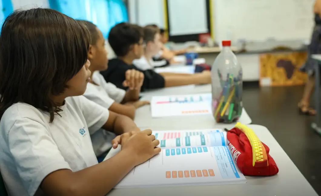 País precisa dar prioridade política à alfabetização, diz especialista