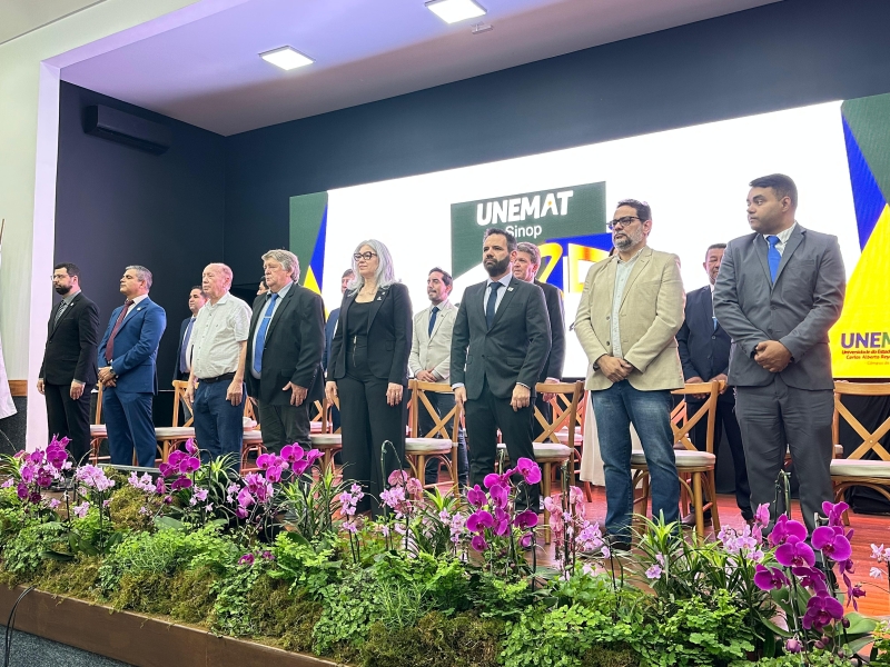 Festeja: Prefeito Roberto Dorner participa de sessão solene pelos 35 anos da Unemat em Sinop