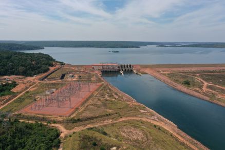 MPE pede bloqueio de R$ 200 milhões para reparar danos de usina