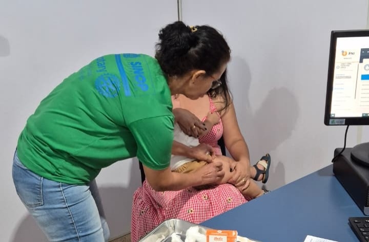 Saúde aplica 589 doses em ação especial realizada nos CIAs André Maggi, Jacarandás e shopping