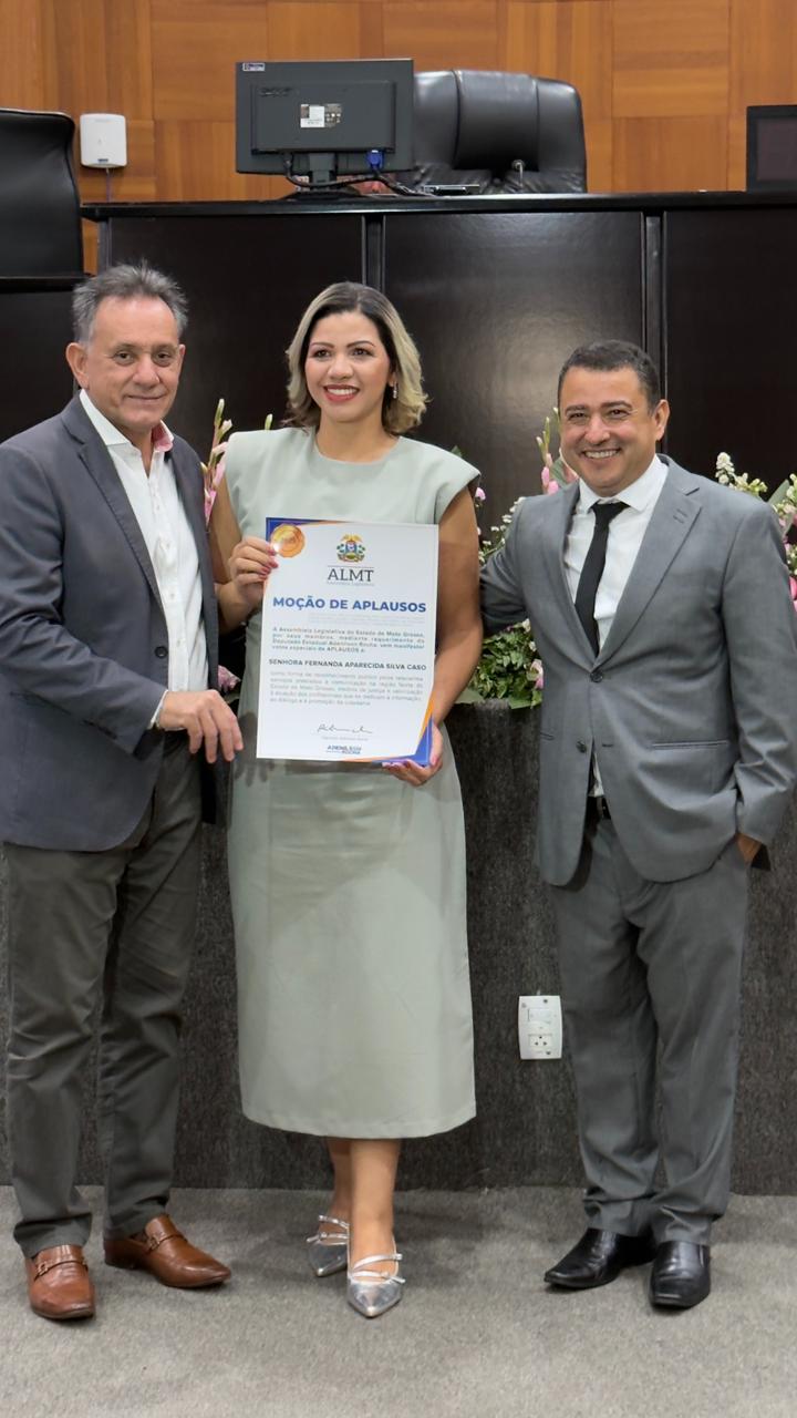 ALMT reconhece trajetória Jornalística de Fernanda Caso com Moção de Aplausos 