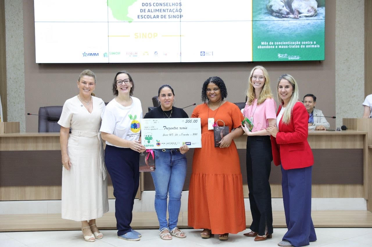 Merendeiras e Nutricionistas são premiadas por boas práticas nas escolas de Sinop
