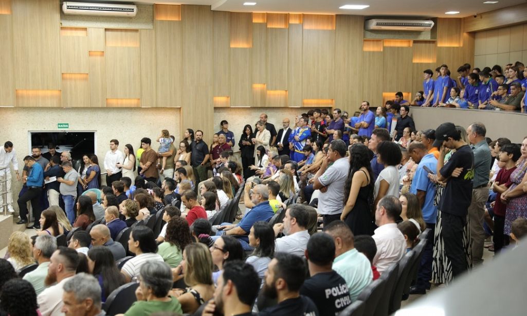 Câmara fará sessão solene para entrega de honrarias e altera calendário de sessões