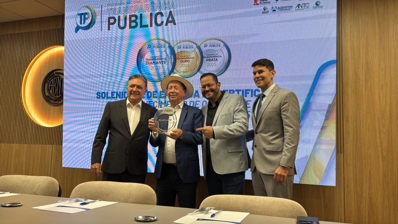 Prefeito de Sinop recebe do TCE-MT Selo Diamante de qualidade em transparência pública