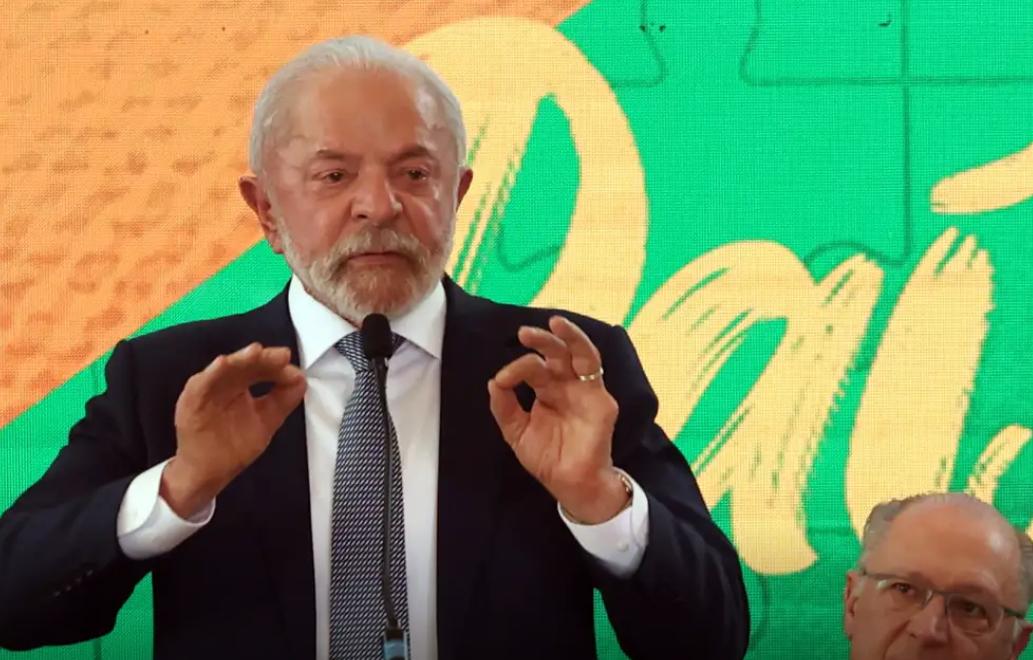 Lula diz que fim de sanção a Alexandre de Moraes é bom para o Brasil