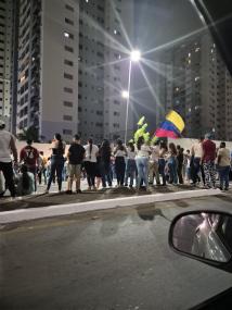 Levado para os EUA:  Venezuelanos em Cuiabá comemoram a captura de Nicolás Maduro