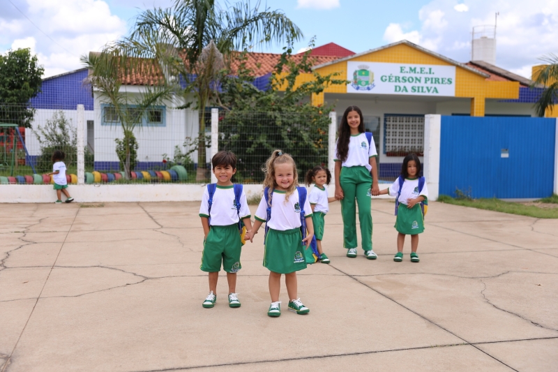 Prefeitura de Sinop prepara retorno às aulas com kit escolar e uniforme