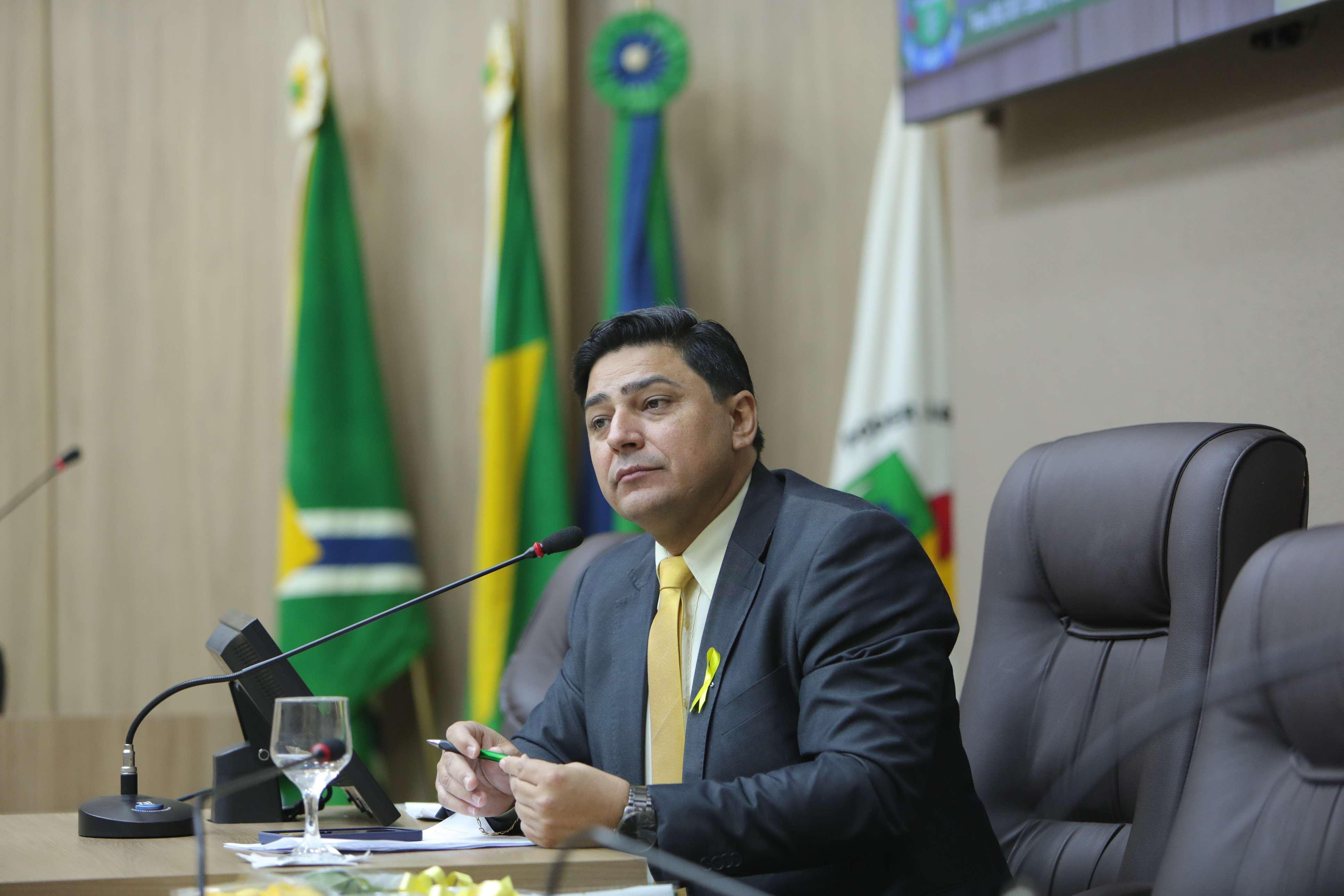 Lei de autoria do vereador Célio Garcia autoriza campanha permanente contra riscos das apostas online nas escolas de Sinop