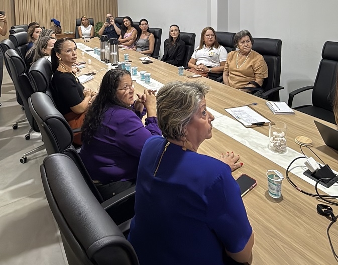 Prefeitura de Sinop realiza reunião para definir ações de enfrentamento à violência contra a mulher
