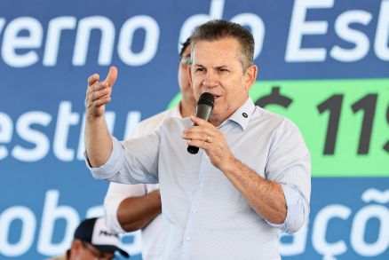 Mendes cita avanços e critica adversários: MT travou por 9 anos