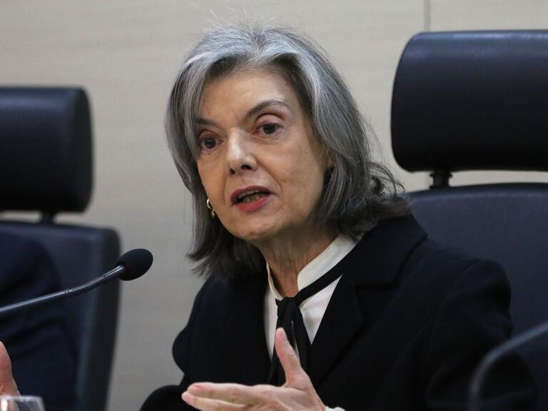 Cármen Lúcia anuncia proposta para atuação de juízes eleitorais