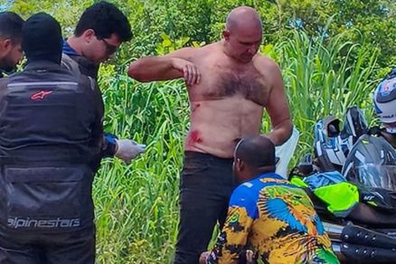 Abilio sofre lesões após cair de moto durante trilha em Cuiabá