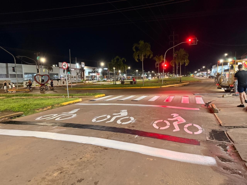 Prefeitura de Sinop inicia implementação de bolsões de motos em cruzamentos com semáforos
